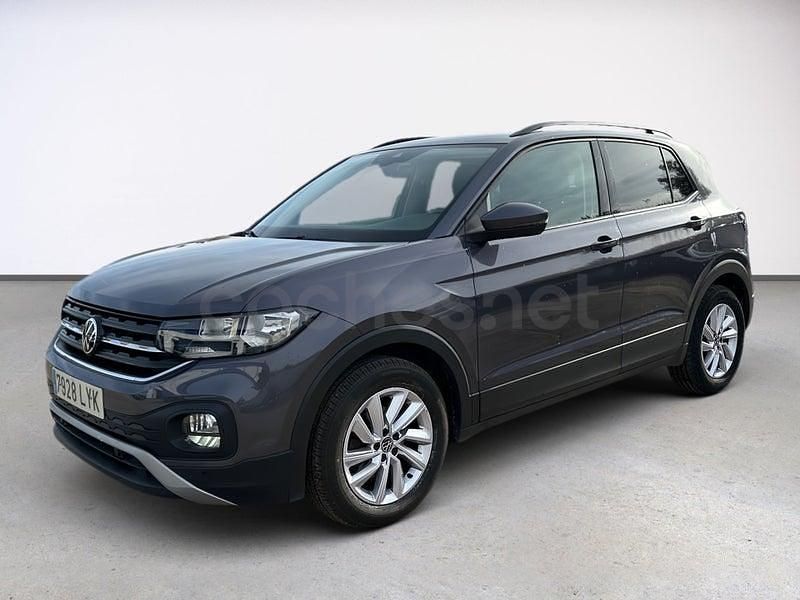Usado VW T-Cross Advance 95 CV (69 kW) 2022 Gris / plata SUV