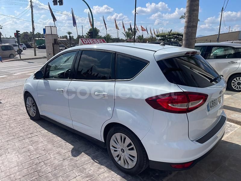 Usado Ford C-MAX Trend 120 CV (88 kW) 2017 Blanco Monovolumen