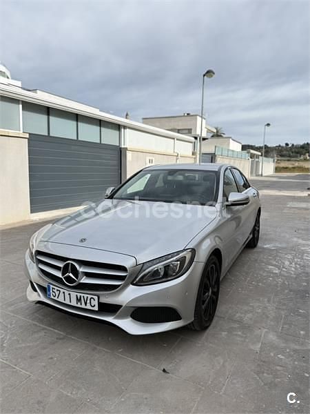 Usado Mercedes C200 136 CV (100 kW) 2018 Gris / plata Berlina