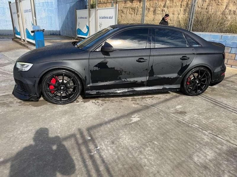 Usado Audi RS3 400 CV (294 kW) 2019 Negro Berlina