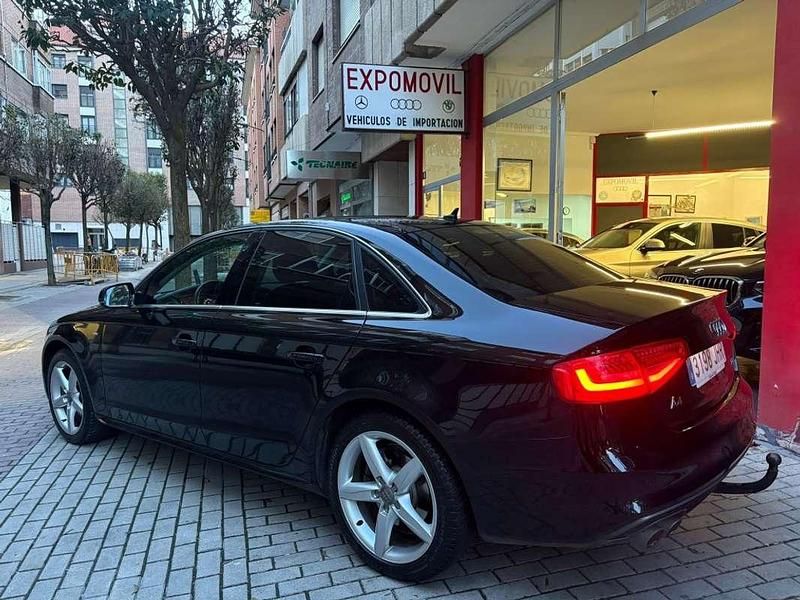 Usado Audi A4 S-Line 136 CV (100 kW) 2015 Negro Familiar