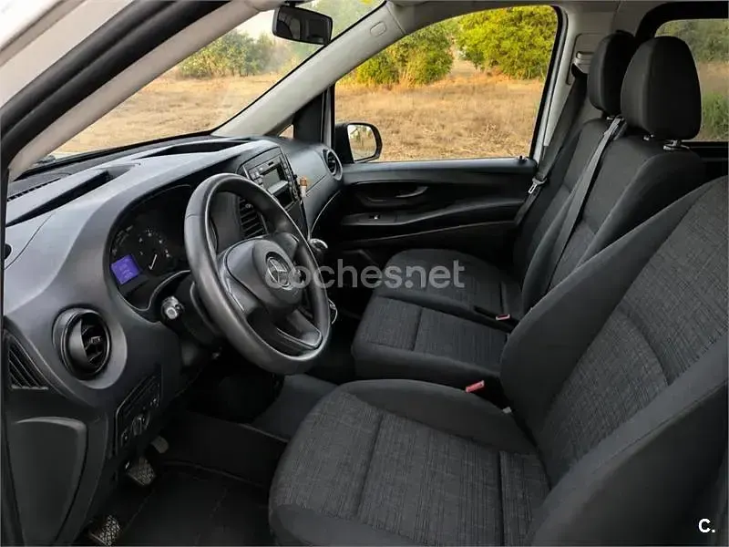 Usado Mercedes Vito Marco Polo 88 CV (64 kW) 2016 Blanco Van