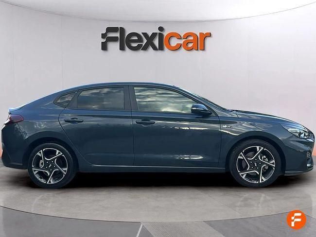 Usado Hyundai i30 N Line 120 CV (88 kW) 2022 Azul Berlina