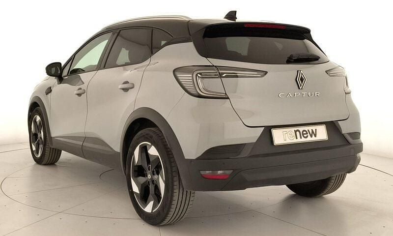 Usado Renault Captur Techno 100 CV (73 kW) 2025 Gris SUV