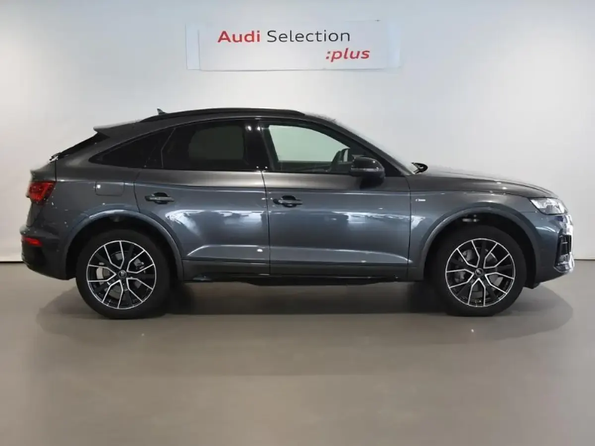 Usado Audi Q5 Sportback S-Line 204 CV (150 kW) 2025 Gris/plata SUV