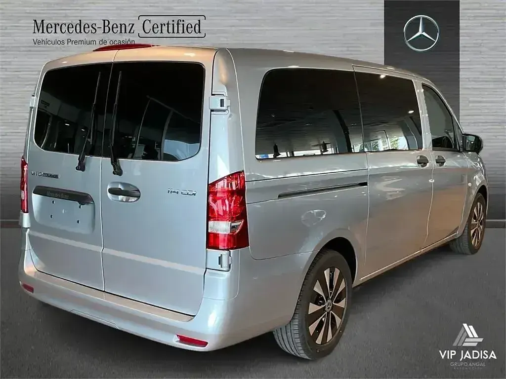 Nuevo Mercedes Vito 136 CV (100 kW) 2025 Gris / plata Van