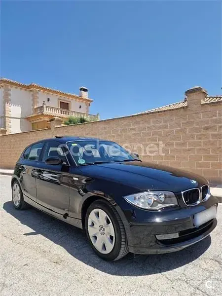 Usado BMW 118 129 CV (94 kW) 2007 Negro Utilitario