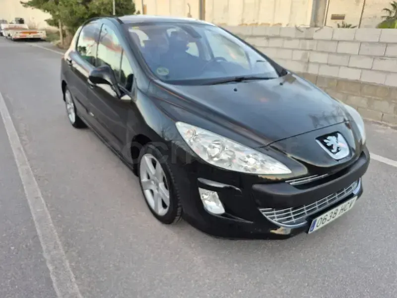 Usado Peugeot 308 Business-Line 112 CV (82 kW) 2011 Negro Berlina