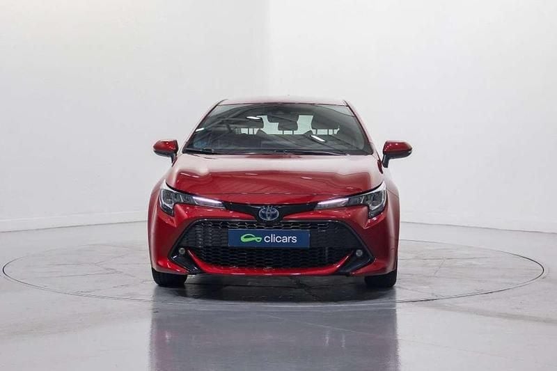 Usado Toyota Corolla Active 98 CV (72 kW) 2022 Rojo Berlina