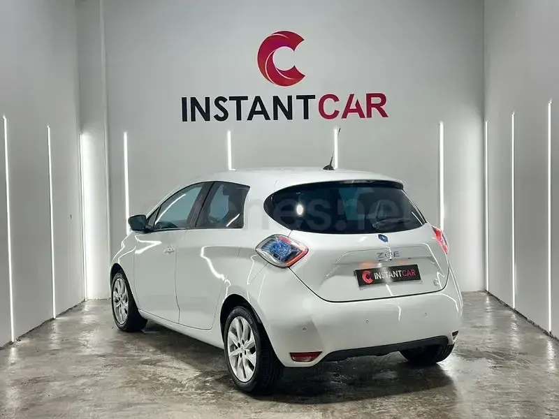 Usado Renault Zoe Zen 2015 Eléctrico Utilitario
