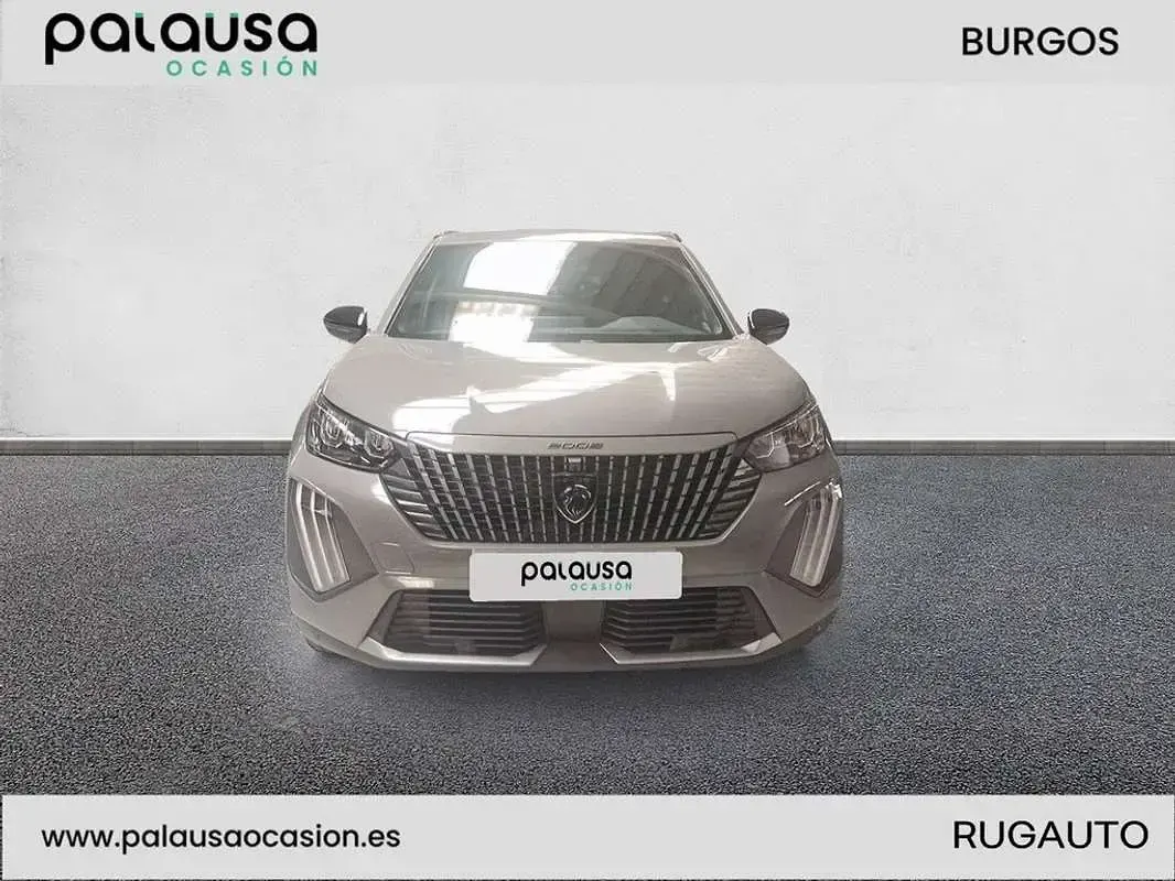 Usado Peugeot e-2008 Allure 114 kW (156 CV) 2025 Burdeos SUV