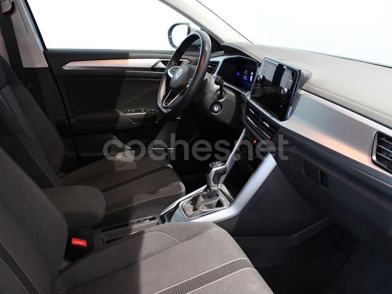 Usado VW T-Roc Life 150 CV (110 kW) 2024 Gris / plata SUV