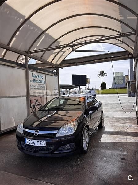 Granate Usado 2008 Opel Astra Cabriolet Cosmo Descapotable | 6000 € (Un poco caro) - Imagen 1/4