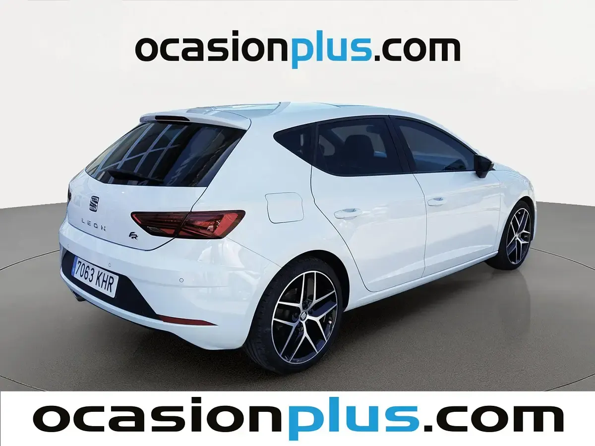 Usado Seat Leon FR 184 CV (135 kW) 2018 Blanco Utilitario