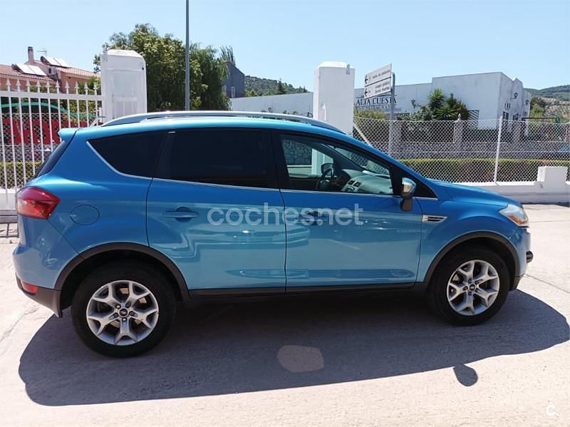 Usado Ford Kuga Trend 140 HP (102 kW) 2009 Azul SUV