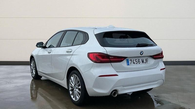 Usado BMW 118 136 CV (100 kW) 2023 Blanco Utilitario