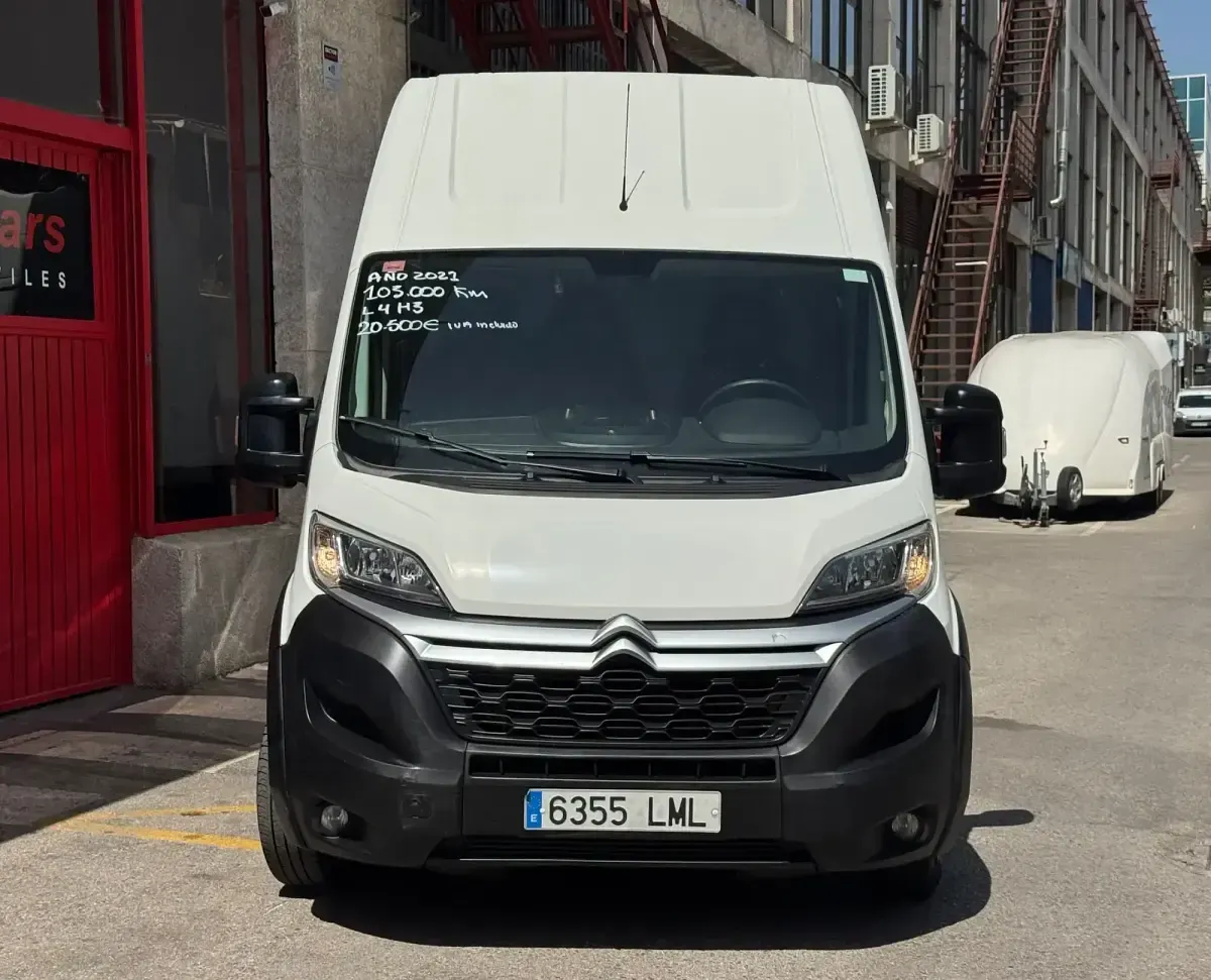 Usado Citroën Jumper 140 CV (102 kW) 2021 Blanco Monovolumen