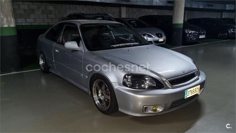 Usado Honda Civic SR 125 CV (91 kW) 2000 Gris / plata Coupe