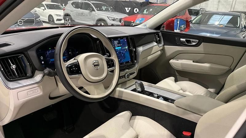 Usado Volvo XC60 Plus 350 CV (257 kW) 2024 SUV