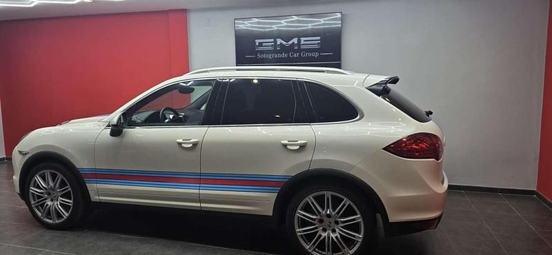 Usado Porsche Cayenne Turbo 500 CV (367 kW) 2011 Blanco SUV