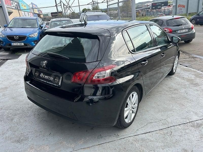 Usado Peugeot 308 Allure 125 CV (91 kW) 2014 Negro Berlina