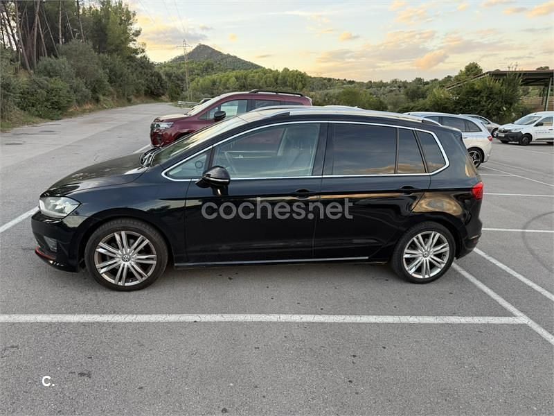 Usado VW Golf Sportsvan Sportline 150 CV (110 kW) 2014 Negro Monovolumen