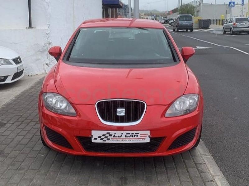 Usado Seat Leon Style 102 CV (75 kW) 2009 Rojo Utilitario