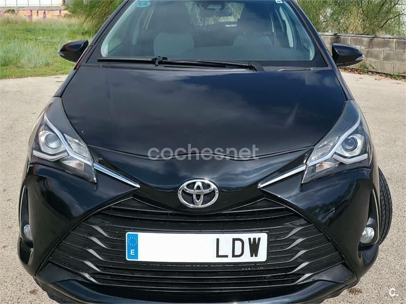 Negro Usado 2020 Toyota Yaris Active Berlina | 11.300 € (Super precio) - Imagen 1/4