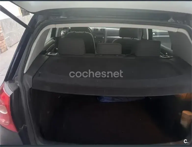 Usado VW Golf IV Highline 105 CV (77 kW) 2006 Azul Berlina