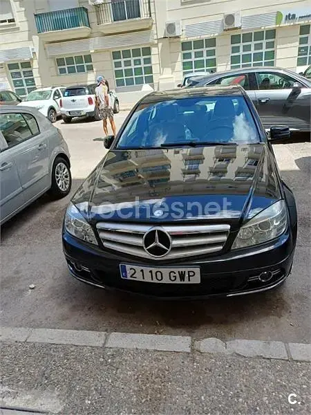 Usado Mercedes C220 Avantgarde 170 CV (125 kW) 2010 Negro Berlina