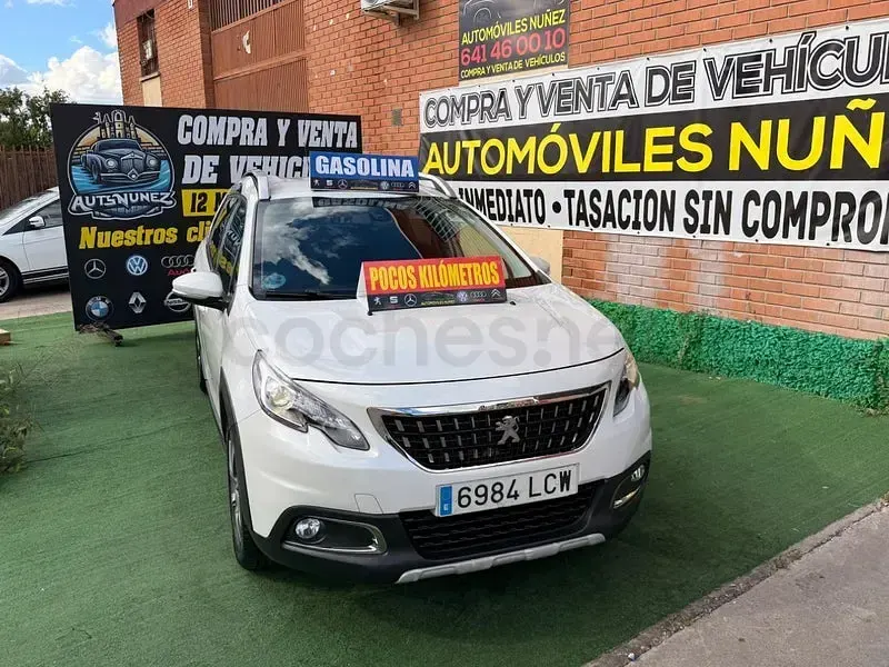 Używany Peugeot 2008 Allure 130 KM (95 kW) 2020 Biały SUV