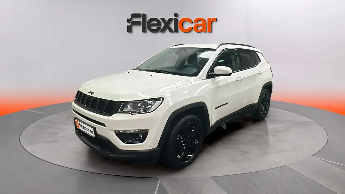Usado Jeep Compass Sport 140 CV (102 kW) 2019 Blanco SUV
