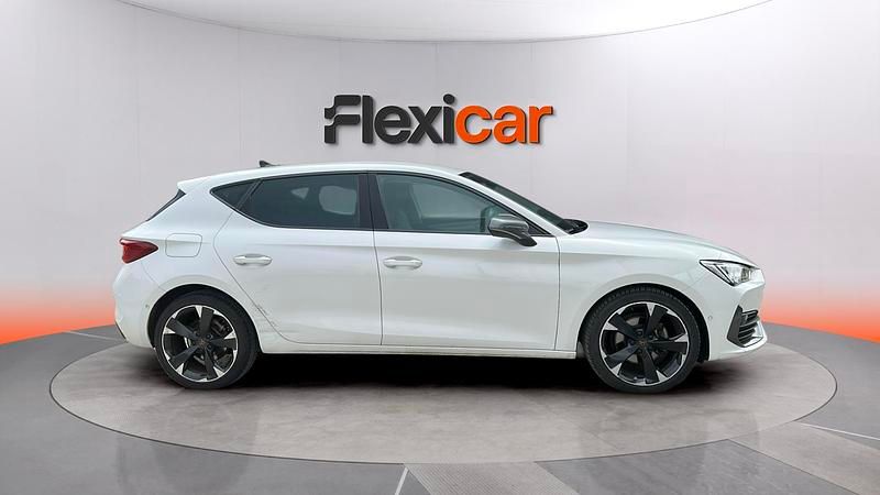 Usado Cupra Leon 150 CV (110 kW) 2023 Blanco Berlina