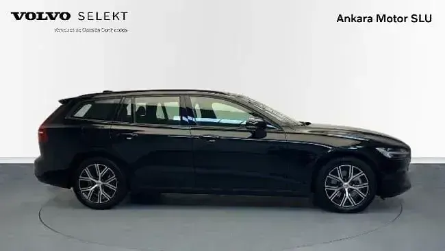 Usado Volvo V60 197 CV (144 kW) 2023 Negro Familiar