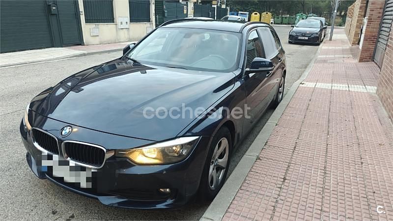 Usado BMW 320 Efficient Dynamics 163 CV (119 kW) 2014 Azul Familiar
