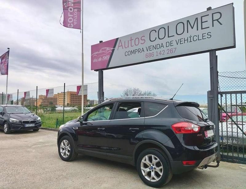 Usado Ford Kuga Trend 140 HP (102 kW) 2010 Preto SUV