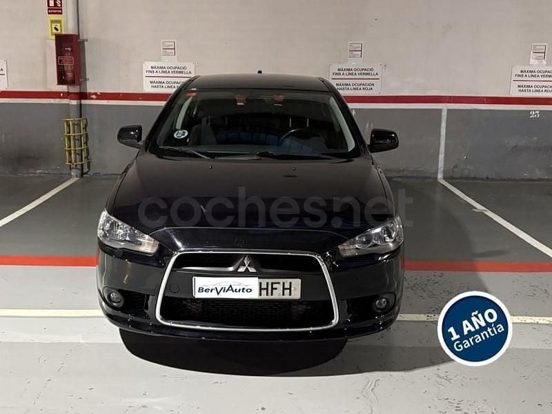 Usado Mitsubishi Lancer Sportback Invite 140 CV (102 kW) 2011 Negro Berlina