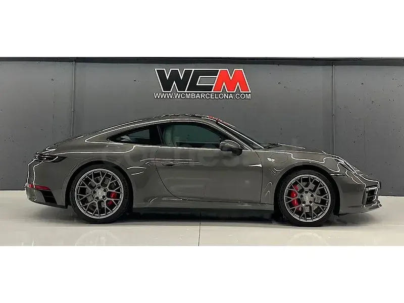 Usado Porsche 911 Carrera 4S 450 CV (330 kW) 2019 Gris / plata Coupe