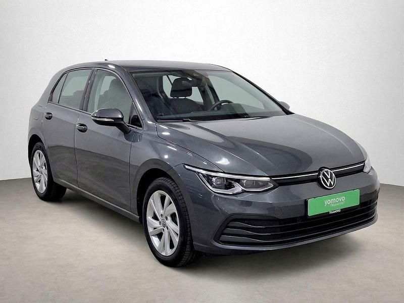 Usado VW Golf VIII Life 151 CV (111 kW) 2021 Gris Berlina