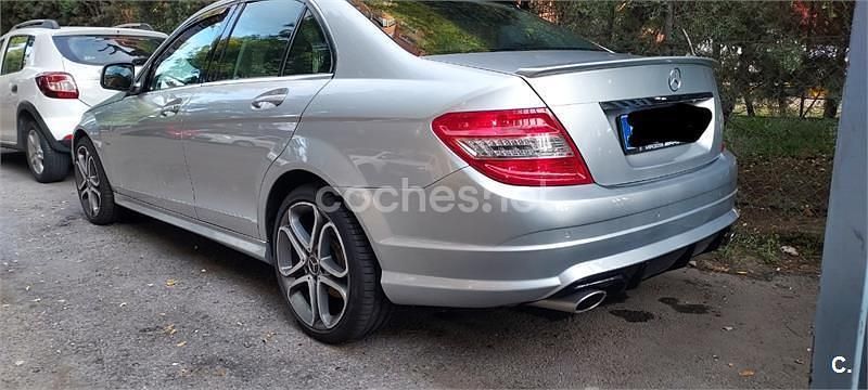 Usado Mercedes C320 Avantgarde 224 CV (164 kW) 2008 Gris / plata Berlina