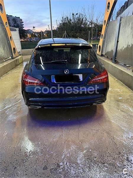 Usado Mercedes CLA200 Shooting Brake 136 CV (100 kW) 2018 Negro Familiar