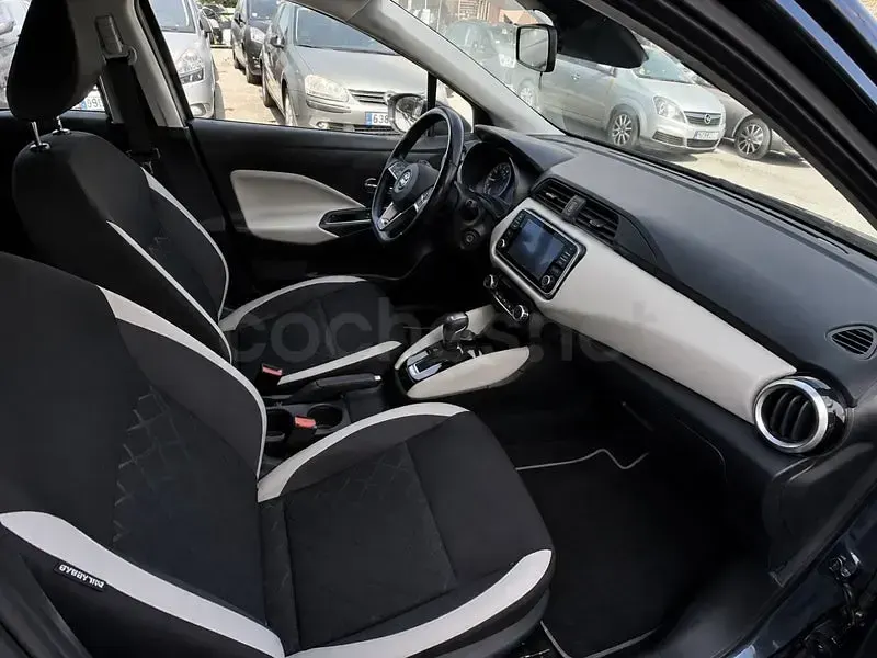 Usado Nissan Micra N-Connecta 100 CV (73 kW) 2019 Gris / plata Utilitario