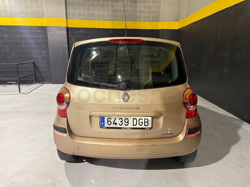 Usado Renault Modus Dynamique 113 CV (83 kW) 2005 Beige Monovolumen