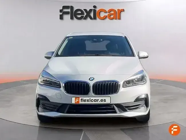 Usado BMW 218 140 CV (102 kW) 2020 Blanco Familiar