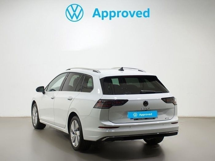 Blanco Usado 2024 VW Golf VIII Style Familiar | 35.980 € - Imagen 1/4
