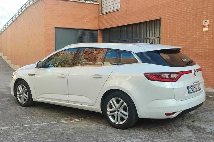 Usado Renault Mégane IV Business 114 CV (83 kW) 2020