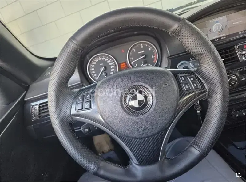 Usado BMW 330 Cabriolet 231 CV (169 kW) 2007 Negro Descapotable