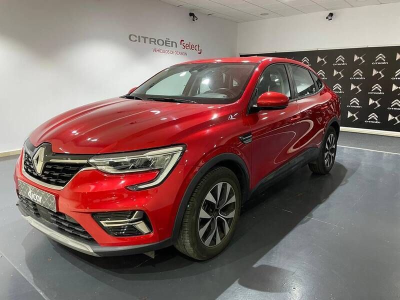 Usado Renault Arkana Equilibre 145 CV (106 kW) 2022 Rojo SUV