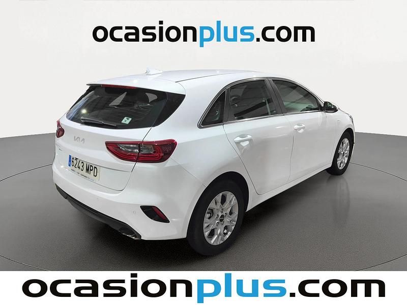 Usado Kia Ceed 120 CV (88 kW) 2024 Blanco Utilitario
