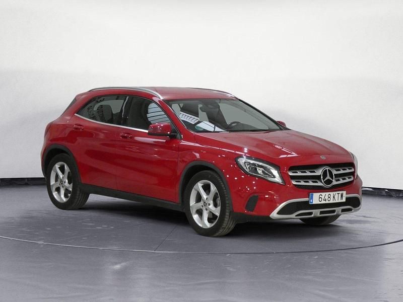 Rojo Usado 2018 Mercedes GLA180 Urban SUV | 18.990 € (Buen precio) - Imagen 1/4